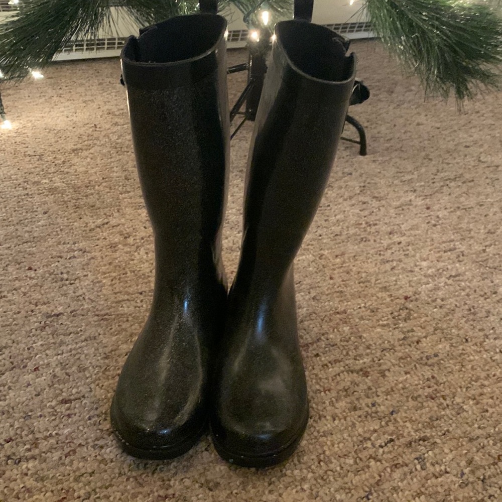 Talk black sparkly rain boots